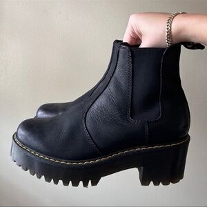 SOLD Dr Marten Rometty Wyoming Leather Platform Chelsea Boots